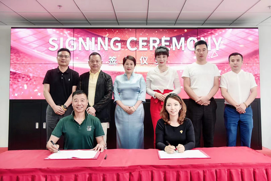 �п�ʯ�Ͷ����L(zh��ng)��ѩ���c������T(m��n)�vʷ�Ļ��f(xi��)��(hu��)��(hu��)�L(zh��ng)����(gu��)�x������ͬҊ(ji��n)�C��(gu��)�H�Ѻó�����������ِ�����\��(bi��o)ِ����(d��ng)�xʽ