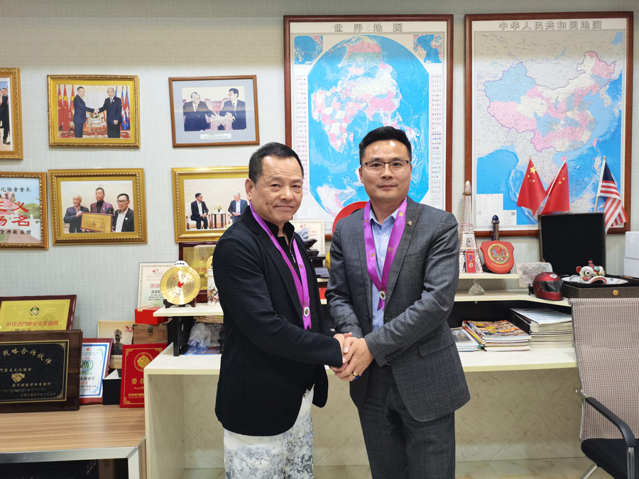 �����L(zh��ng)��ѩ���c������T(m��n)�vʷ�Ļ��f(xi��)��(hu��)��(hu��)�L(zh��ng)����(gu��)�x